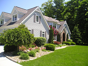 Landscapers and Lawncare Services in Roanoke, AL